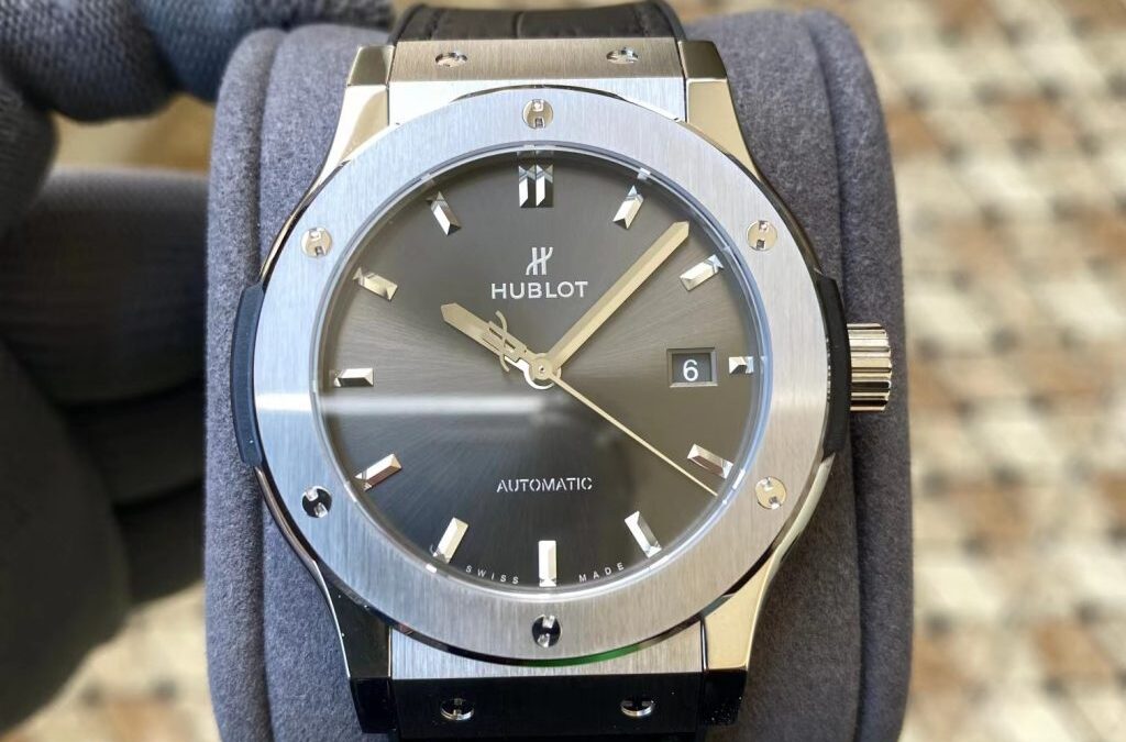 APS Factory Replica Hublot Classic Fusion 42mm Titanium Watches