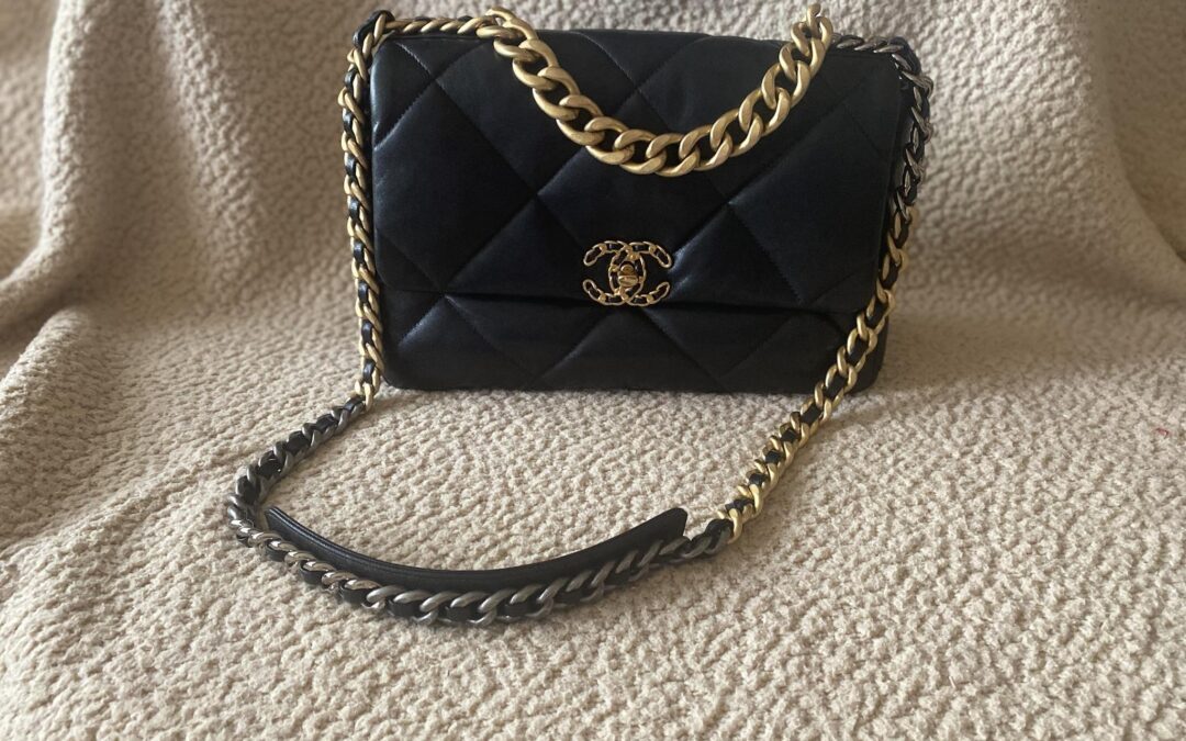 Chanel 19 Handbag 30cm Black with Gold Hardware Review