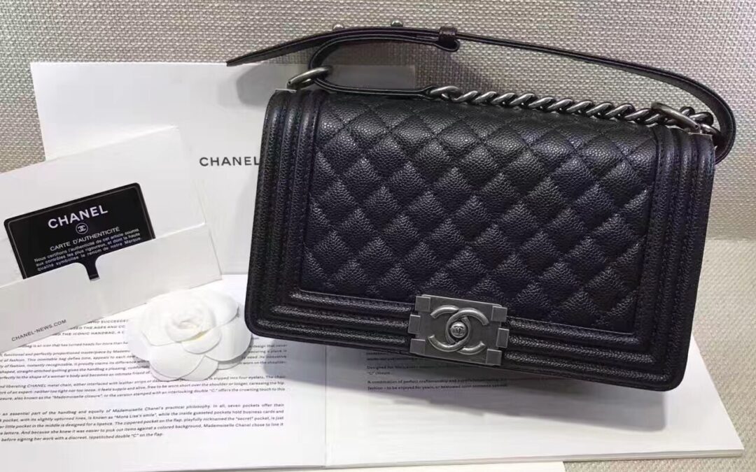 1 Year Wear & Tear On Min’s Chanel Le Boy 25cm Bag