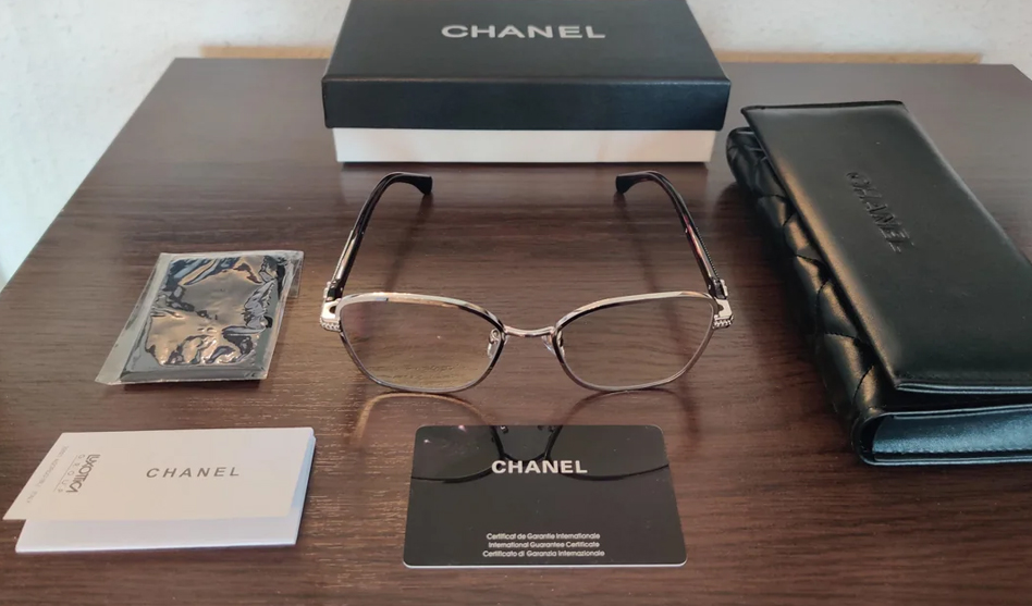 Replica Prescription Glasses Review from Vincent (Chanel and EyeRepublic)